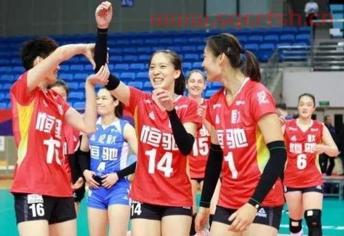 中国女排队员李莹洁（中国女排李莹盈的照片）